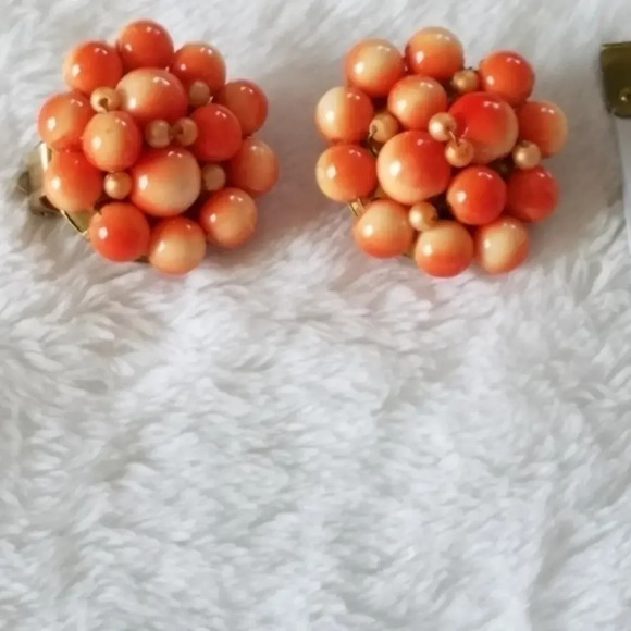 Beautiful Coral Beaded Clip on earrings - Picture 1 of 5